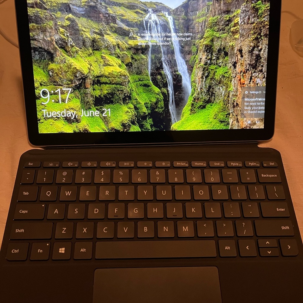 Surface go 2 great condition willing to go down in price